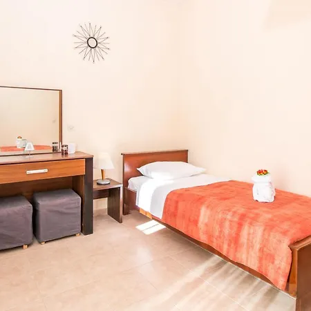 Cozy Family Steps From The * Αφάντου