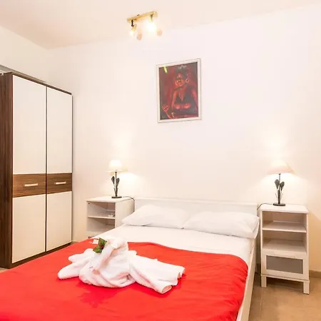 Cozy Family Steps From The بيت للعطل *