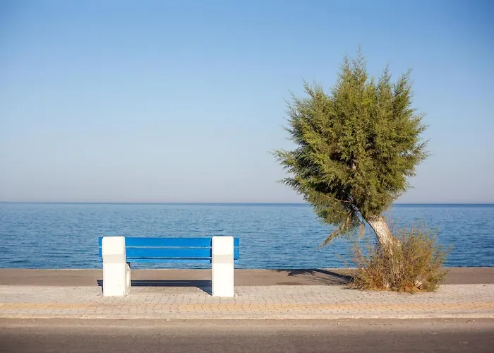 Cozy Family Steps From The