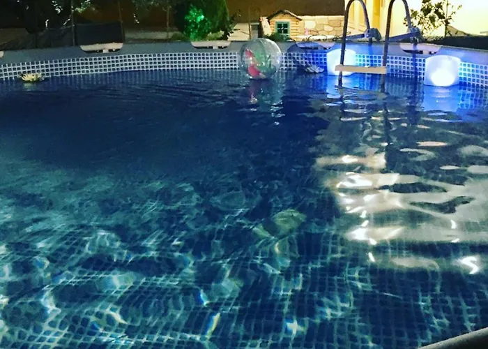 Cozy Family Steps From The * أفانتو