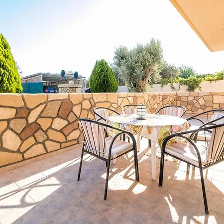 別荘 Cozy Family Steps From The *